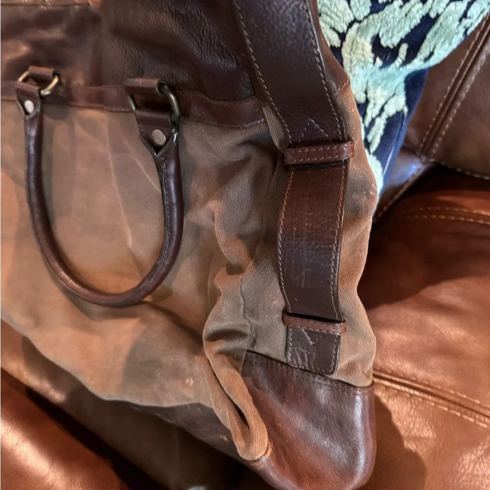 Beautiful Leather and Canvas Men's Bag